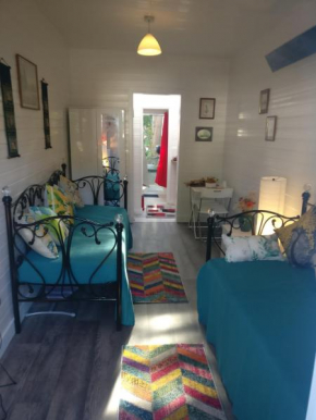 Private Studio Extension with Bathroom and Kitchen